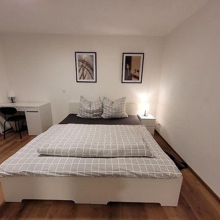 Living Flat, Eine Wohnung Mit Zwei Schlafzimmern Und Balkon Шорндорф Екстер'єр фото