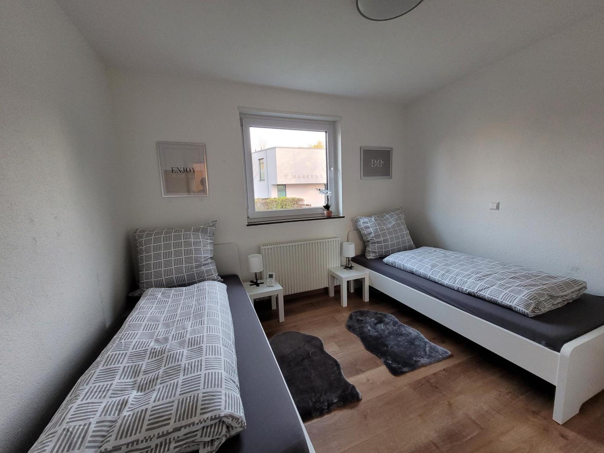 Living Flat, Eine Wohnung Mit Zwei Schlafzimmern Und Balkon Шорндорф Екстер'єр фото